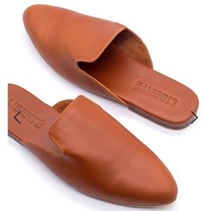 Liberté Leather: The Modern Mule - Cognac